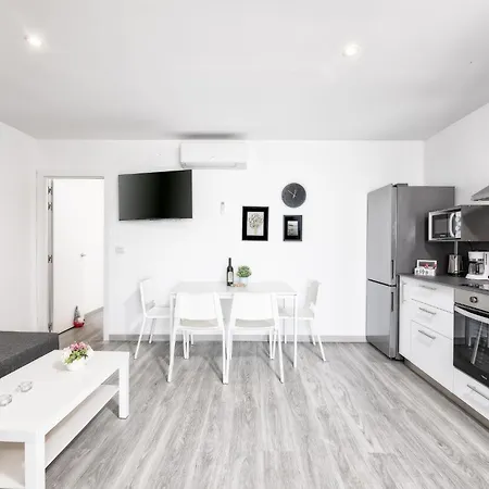 Apartament Cerca Nueva *